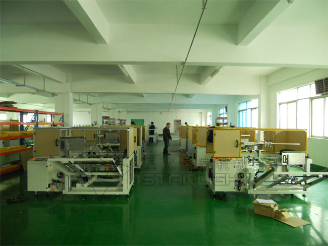 成型自動(dòng)開(kāi)箱機